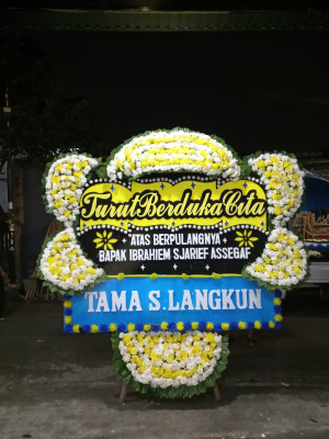 Papan Bunga Duka di Pabean